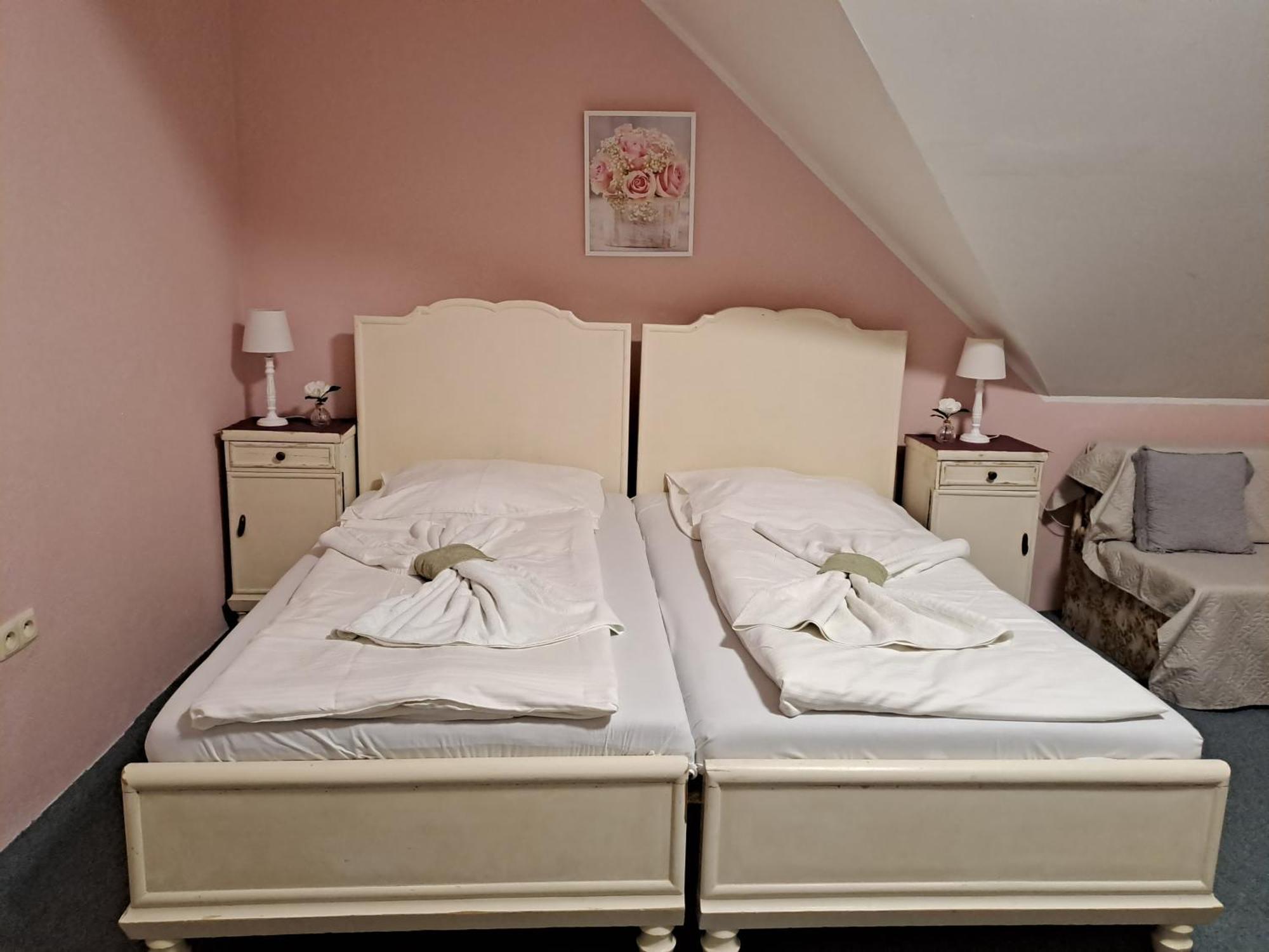 Hotel Kamenny Vrch Chomutov Zimmer foto